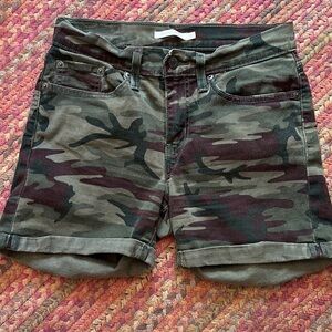 Levi's Green Camo stretch mid length Women's Jean Shorts